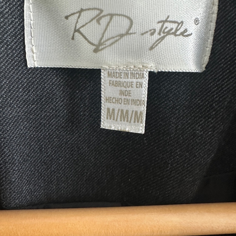 Blazer - Picture 3 of 6